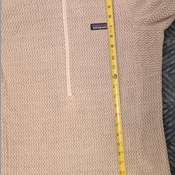 Patagonia R1 Air Quarter Zip Women's Large LIKE NEW - Picture 2 of 7